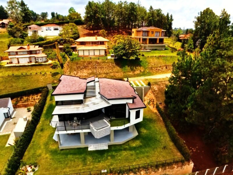 Casa exclusiva | Conjunto Cerrado – Mesa de Los Santos